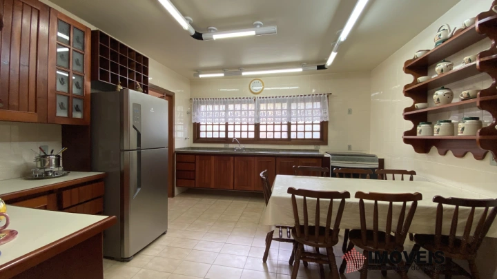 Apartamento Residencial para Venda - Campos do Jordão, Vila Capivari - REF: 2259 Imagem da galeria de fotos: Apartamento Residencial para Venda - Campos do Jordão, Vila Capivari - REF: 2259