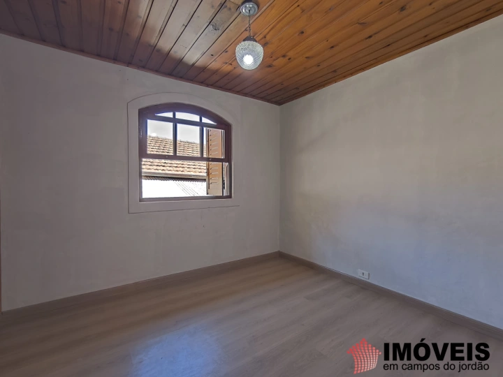 Casa Residencial para Venda Locação Mensal/Anual - Campos do Jordão, Vila Guarani - REF: 2802 Imagem da galeria de fotos: Casa Residencial para Venda Locação Mensal/Anual - Campos do Jordão, Vila Guarani - REF: 2802