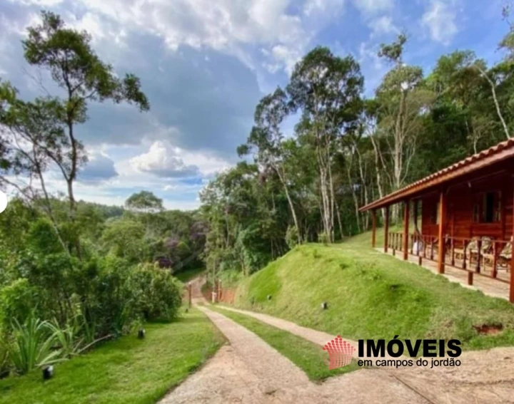 Imagem da galeria de fotos: Casa Residencial para Venda Locação Mensal/Anual - Campos do Jordão, Parque Pedra do Baú - REF: CA0381