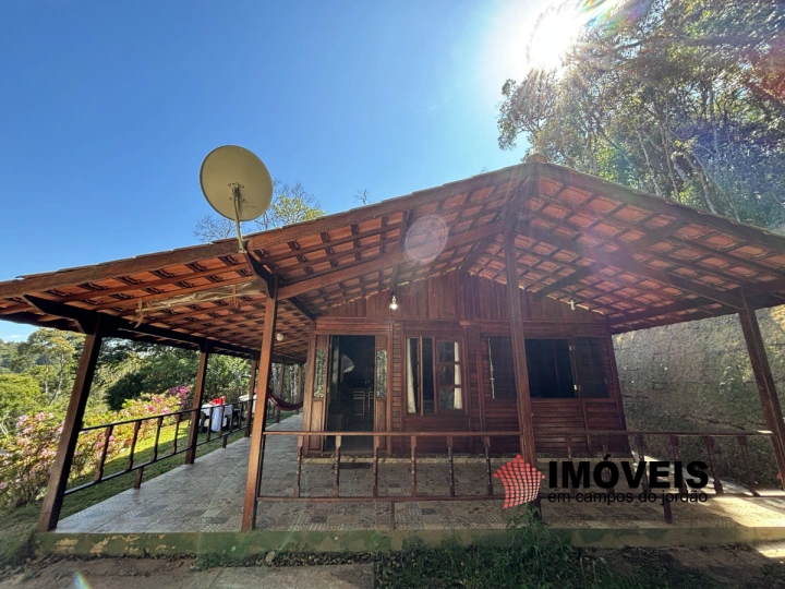 Imagem da galeria de fotos: Casa Residencial para Venda Locação Mensal/Anual - Campos do Jordão, Parque Pedra do Baú - REF: CA0381