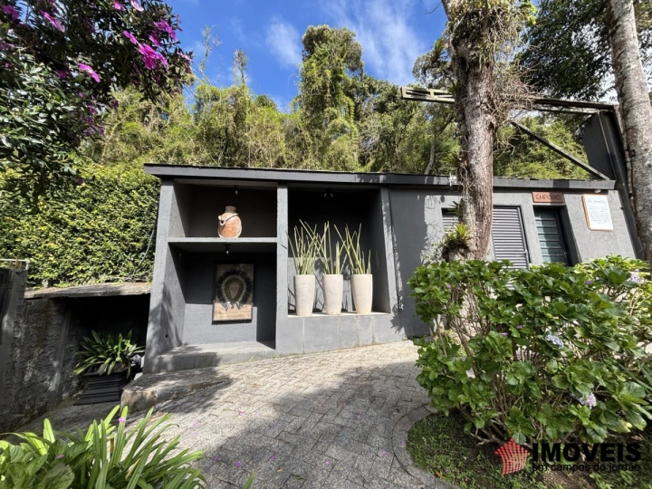 Casa Residencial para Venda - Campos do Jordão, Vila Inglesa - REF: CA0332 Imagem da galeria de fotos: Casa Residencial para Venda - Campos do Jordão, Vila Inglesa - REF: CA0332