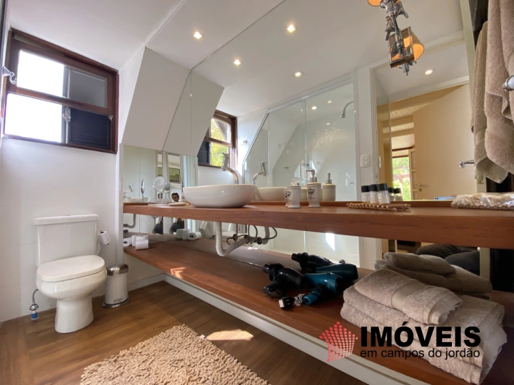 Casa Residencial para Venda - Campos do Jordão, Alto da Vila Inglesa - REF: CA0358 Imagem da galeria de fotos: Casa Residencial para Venda - Campos do Jordão, Alto da Vila Inglesa - REF: CA0358