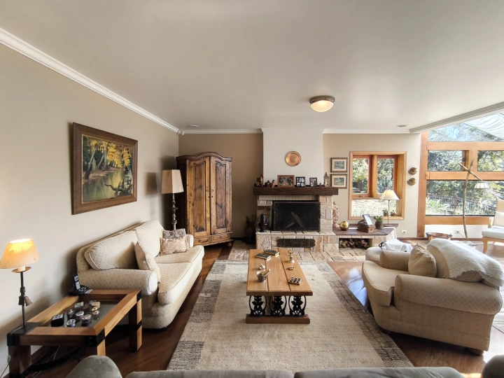 Casa Residencial para Venda - Campos do Jordão, Descansópolis - REF: CA0376 Imagem da galeria de fotos: Casa Residencial para Venda - Campos do Jordão, Descansópolis - REF: CA0376