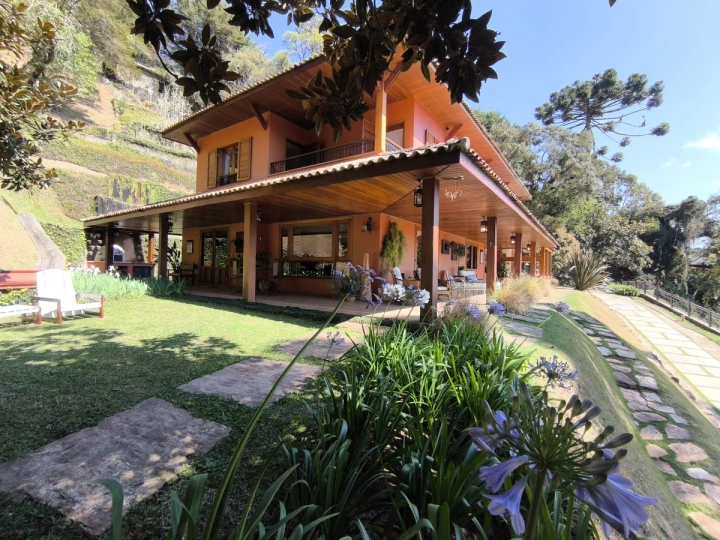 Casa Residencial para Venda - Campos do Jordão, Descansópolis - REF: CA0376 Imagem da galeria de fotos: Casa Residencial para Venda - Campos do Jordão, Descansópolis - REF: CA0376