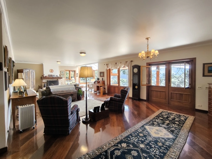 Casa Residencial para Venda - Campos do Jordão, Descansópolis - REF: CA0376 Imagem da galeria de fotos: Casa Residencial para Venda - Campos do Jordão, Descansópolis - REF: CA0376