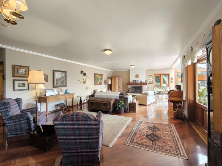 Casa Residencial para Venda - Campos do Jordão, Descansópolis - REF: CA0376 Imagem da galeria de fotos: Casa Residencial para Venda - Campos do Jordão, Descansópolis - REF: CA0376