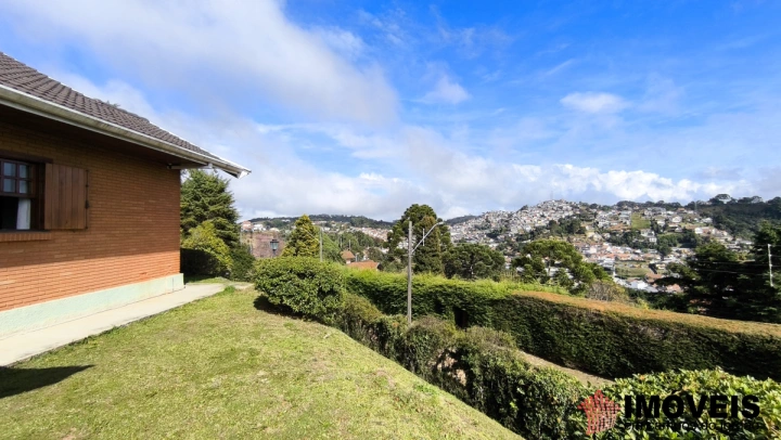 Casa Residencial para Venda - Campos do Jordão, Vila Abernéssia - REF: CA0347 Imagem da galeria de fotos: Casa Residencial para Venda - Campos do Jordão, Vila Abernéssia - REF: CA0347