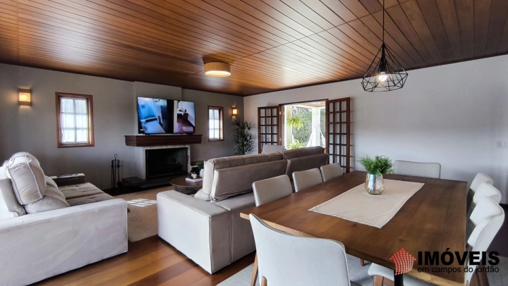 Casa Residencial para Venda - Campos do Jordão, Vila Abernéssia - REF: CA0347 Imagem da galeria de fotos: Casa Residencial para Venda - Campos do Jordão, Vila Abernéssia - REF: CA0347