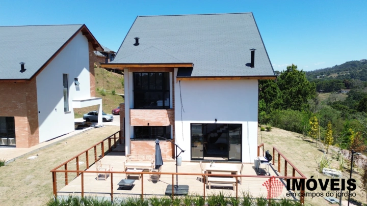 Casa Residencial para Venda - Campos do Jordão, Recanto das Araucárias - REF: CA0407 Imagem da galeria de fotos: Casa Residencial para Venda - Campos do Jordão, Recanto das Araucárias - REF: CA0407