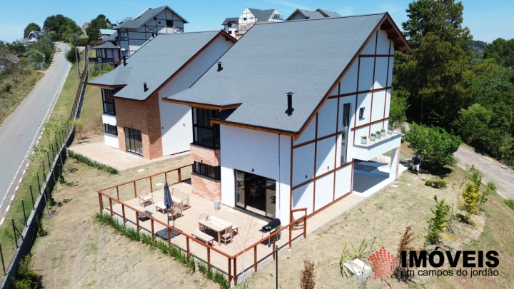 Casa Residencial para Venda - Campos do Jordão, Recanto das Araucárias - REF: CA0407 Imagem da galeria de fotos: Casa Residencial para Venda - Campos do Jordão, Recanto das Araucárias - REF: CA0407