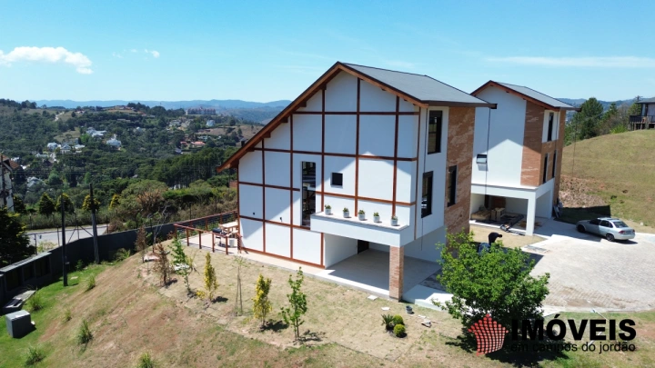 Casa Residencial para Venda - Campos do Jordão, Recanto das Araucárias - REF: CA0407 Imagem da galeria de fotos: Casa Residencial para Venda - Campos do Jordão, Recanto das Araucárias - REF: CA0407