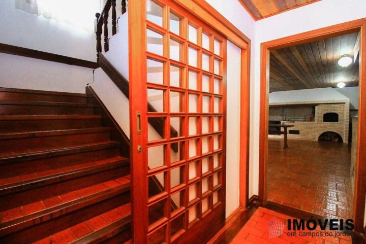 Casa Residencial para Venda - Campos do Jordão, Loteamento Véu da Noiva - REF: CA0015 Imagem da galeria de fotos: Casa Residencial para Venda - Campos do Jordão, Loteamento Véu da Noiva - REF: CA0015