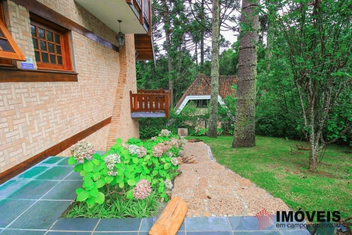 Casa Residencial para Venda - Campos do Jordão, Loteamento Véu da Noiva - REF: CA0015 Imagem da galeria de fotos: Casa Residencial para Venda - Campos do Jordão, Loteamento Véu da Noiva - REF: CA0015