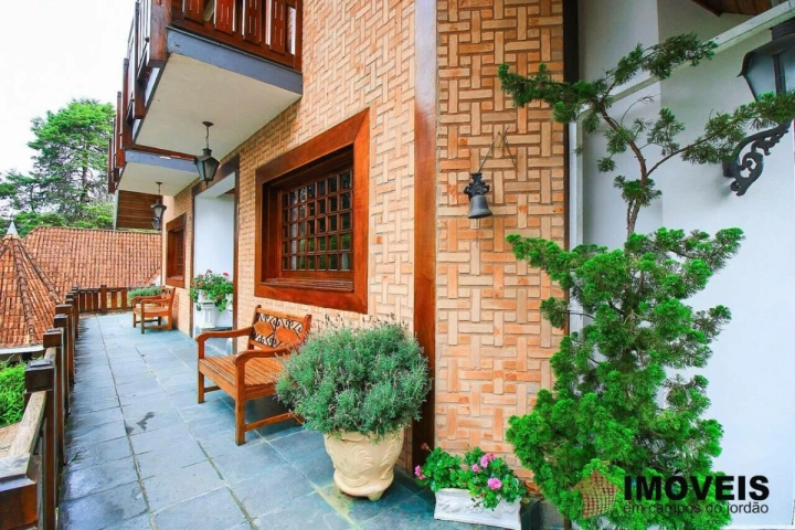 Casa Residencial para Venda - Campos do Jordão, Loteamento Véu da Noiva - REF: CA0015 Imagem da galeria de fotos: Casa Residencial para Venda - Campos do Jordão, Loteamento Véu da Noiva - REF: CA0015