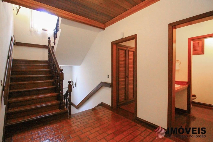 Casa Residencial para Venda - Campos do Jordão, Loteamento Véu da Noiva - REF: CA0015 Imagem da galeria de fotos: Casa Residencial para Venda - Campos do Jordão, Loteamento Véu da Noiva - REF: CA0015