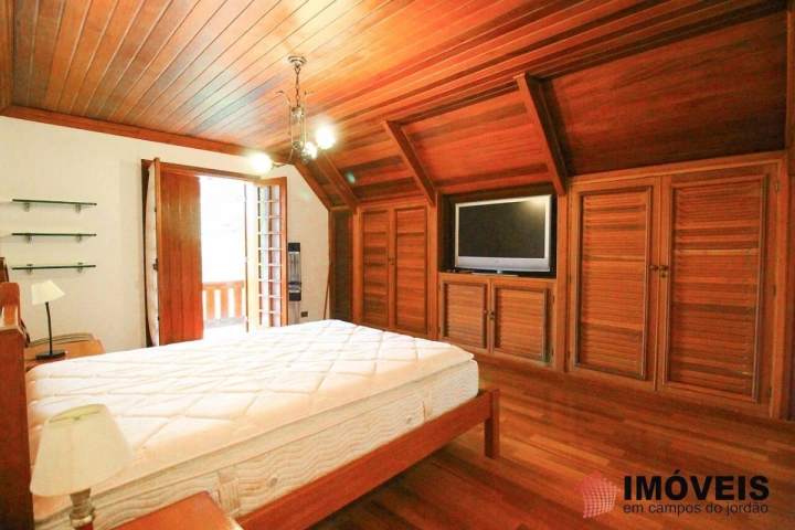 Casa Residencial para Venda - Campos do Jordão, Loteamento Véu da Noiva - REF: CA0015 Imagem da galeria de fotos: Casa Residencial para Venda - Campos do Jordão, Loteamento Véu da Noiva - REF: CA0015