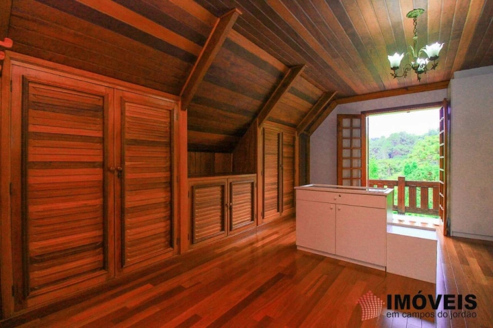 Casa Residencial para Venda - Campos do Jordão, Loteamento Véu da Noiva - REF: CA0015 Imagem da galeria de fotos: Casa Residencial para Venda - Campos do Jordão, Loteamento Véu da Noiva - REF: CA0015