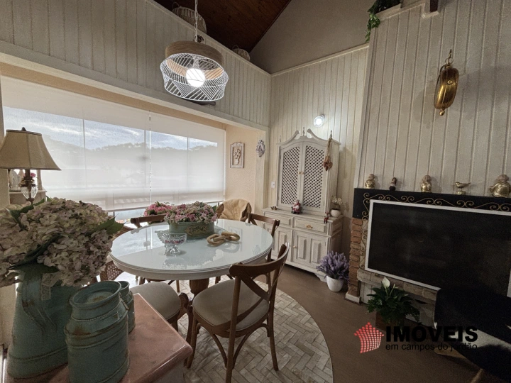 Apartamento Residencial para Venda - Campos do Jordão, Vila Abernéssia - REF: AD0033 Imagem da galeria de fotos: Apartamento Residencial para Venda - Campos do Jordão, Vila Abernéssia - REF: AD0033