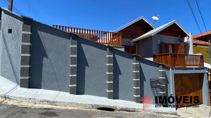 Imagem da galeria de fotos: Casa Residencial para Venda - Campos do Jordão, Vista Alegre - REF: CA0423