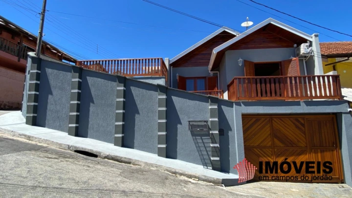 Imagem da galeria de fotos: Casa Residencial para Venda - Campos do Jordão, Vista Alegre - REF: CA0423