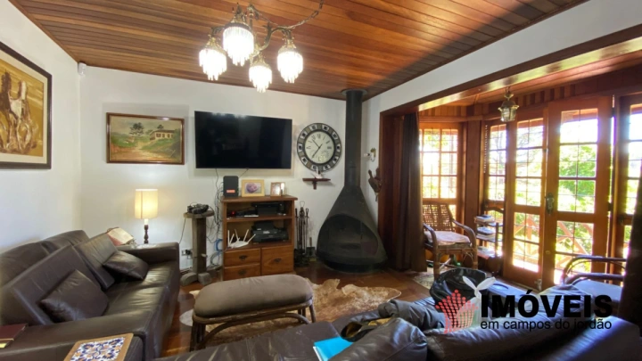 Imagem da galeria de fotos: Casa Residencial para Venda - Campos do Jordão, Vila Nova Suiça - REF: CA0424