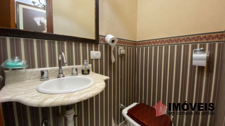 Imagem da galeria de fotos: Casa Residencial para Venda - Campos do Jordão, Vila Nova Suiça - REF: CA0424