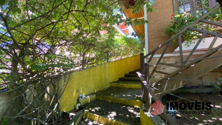 Imagem da galeria de fotos: Casa Residencial para Venda - Campos do Jordão, Vila Nova Suiça - REF: CA0424