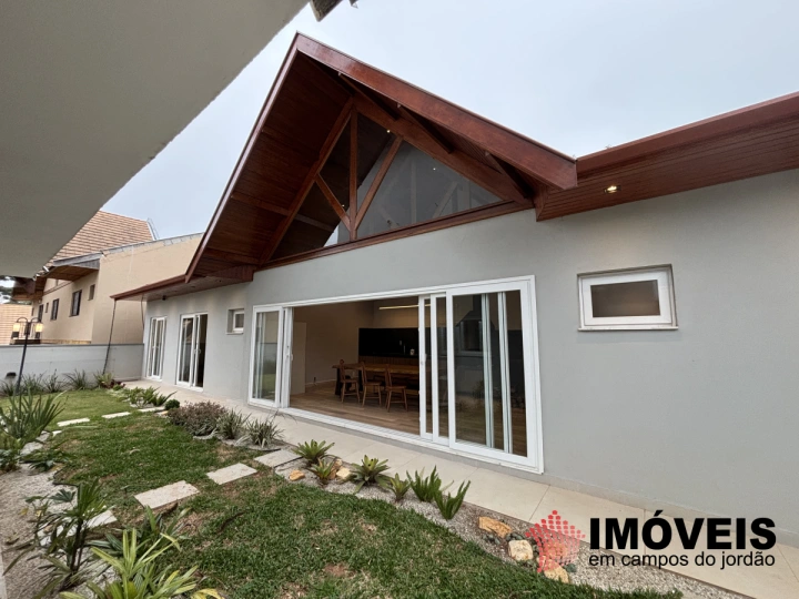 Casa Residencial para Venda - Campos do Jordão, Alto da Boa Vista - REF: CA0438 Imagem da galeria de fotos: Casa Residencial para Venda - Campos do Jordão, Alto da Boa Vista - REF: CA0438