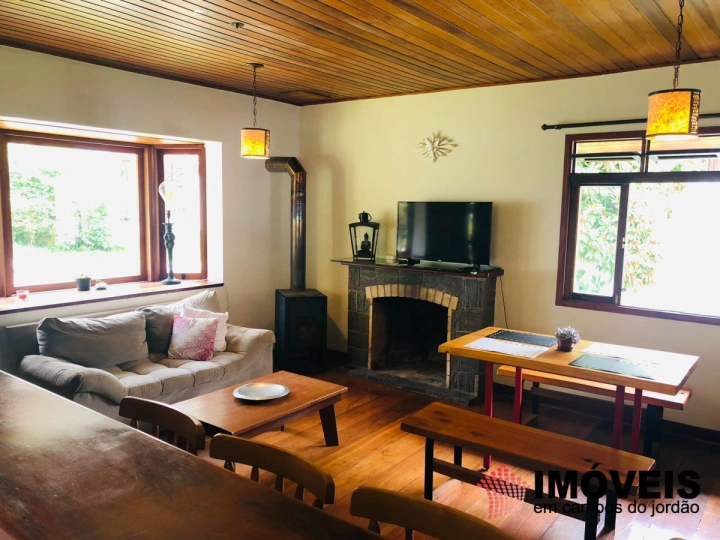 Casa Residencial para Venda - Campos do Jordão, Vila Jaguaribe - REF: CA0450 Imagem da galeria de fotos: Casa Residencial para Venda - Campos do Jordão, Vila Jaguaribe - REF: CA0450