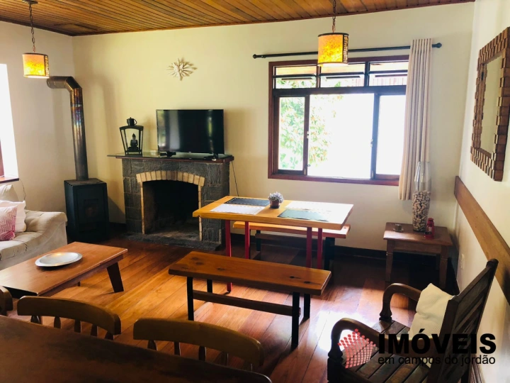 Casa Residencial para Venda - Campos do Jordão, Vila Jaguaribe - REF: CA0450 Imagem da galeria de fotos: Casa Residencial para Venda - Campos do Jordão, Vila Jaguaribe - REF: CA0450