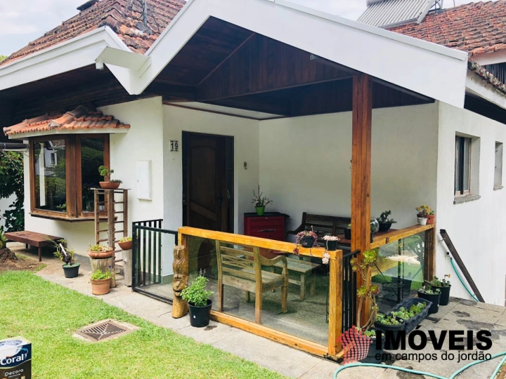 Casa Residencial para Venda - Campos do Jordão, Vila Jaguaribe - REF: CA0450 Imagem da galeria de fotos: Casa Residencial para Venda - Campos do Jordão, Vila Jaguaribe - REF: CA0450