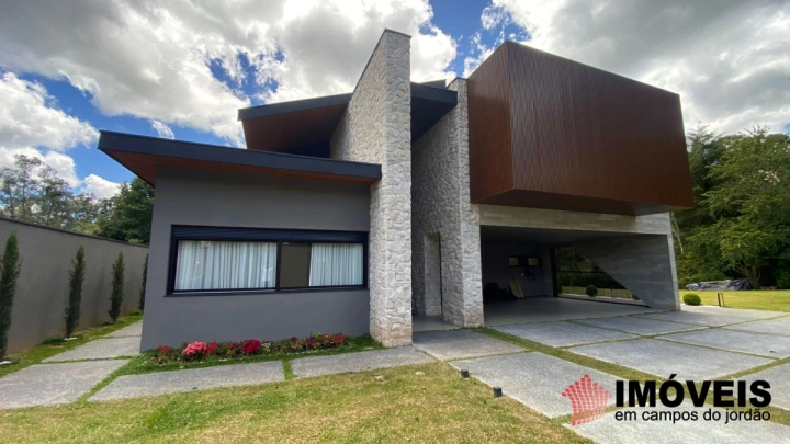 Imagem da galeria de fotos: Casa Residencial para Venda - Campos do Jordão, Alto do Capivari - REF: CA0456