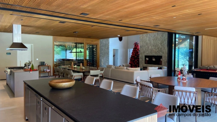 Imagem da galeria de fotos: Casa Residencial para Venda - Campos do Jordão, Alto do Capivari - REF: CA0456