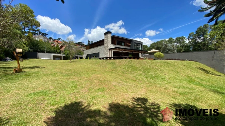 Imagem da galeria de fotos: Casa Residencial para Venda - Campos do Jordão, Alto do Capivari - REF: CA0456