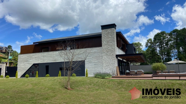 Imagem da galeria de fotos: Casa Residencial para Venda - Campos do Jordão, Alto do Capivari - REF: CA0456