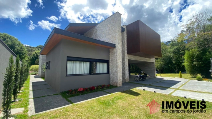 Imagem da galeria de fotos: Casa Residencial para Venda - Campos do Jordão, Alto do Capivari - REF: CA0456