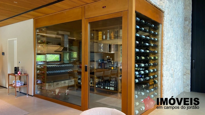 Imagem da galeria de fotos: Casa Residencial para Venda - Campos do Jordão, Alto do Capivari - REF: CA0456