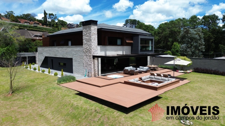 Imagem da galeria de fotos: Casa Residencial para Venda - Campos do Jordão, Alto do Capivari - REF: CA0456