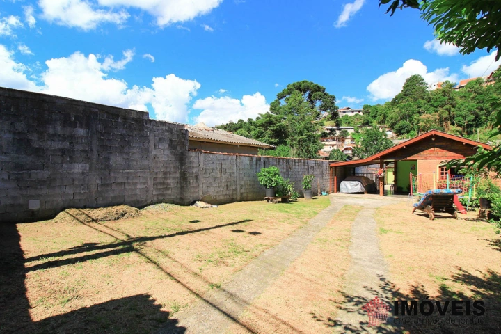 Imagem da galeria de fotos: Casa Residencial para Venda - Campos do Jordão, Vila Britânia - REF: 1960