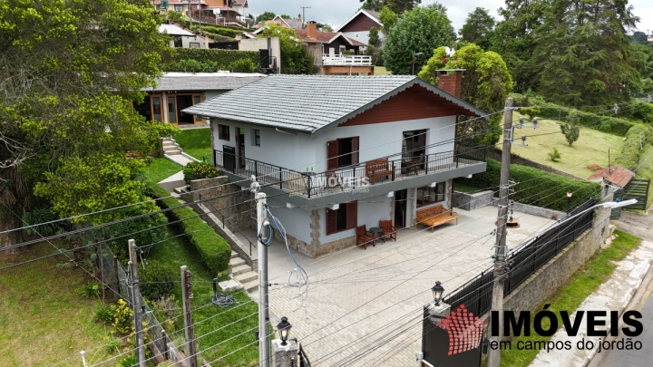 Imagem da galeria de fotos: Casa Residencial para Venda - Campos do Jordão, Vila Nova Suiça - REF: CA0462