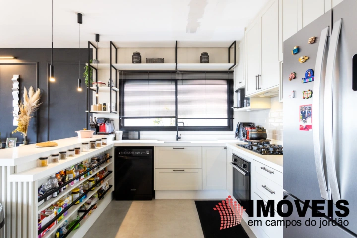 Imagem da galeria de fotos: Casa Residencial para Venda - Campos do Jordão, Nova Capivari - REF: CA0476