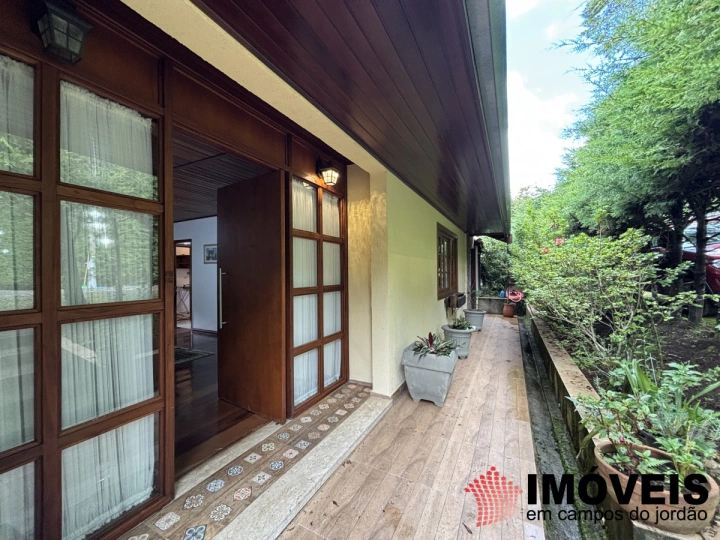 Imagem da galeria de fotos: Casa Residencial para Venda - Campos do Jordão, Vila Imbiri - REF: CA0452