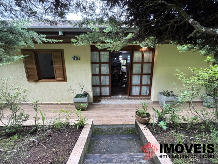 Imagem da galeria de fotos: Casa Residencial para Venda - Campos do Jordão, Vila Imbiri - REF: CA0452