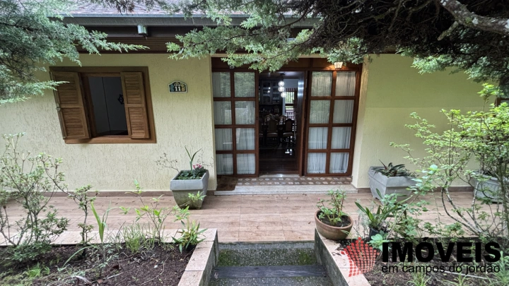 Imagem da galeria de fotos: Casa Residencial para Venda - Campos do Jordão, Vila Imbiri - REF: CA0452