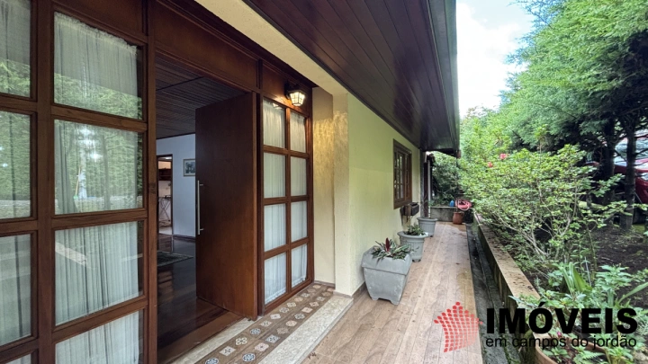 Imagem da galeria de fotos: Casa Residencial para Venda - Campos do Jordão, Vila Imbiri - REF: CA0452
