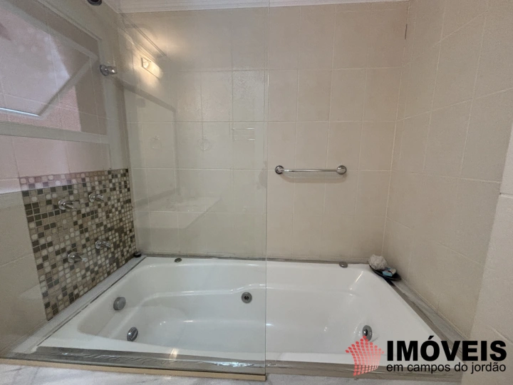 Apartamento Residencial para Venda - Campos do Jordão, Vila Capivari - REF: AD0042 Imagem da galeria de fotos: Apartamento Residencial para Venda - Campos do Jordão, Vila Capivari - REF: AD0042