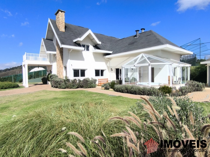 Imagem da galeria de fotos: Casa Residencial para Venda - Campos do Jordão, Jardim Montebelo - REF: CA0489