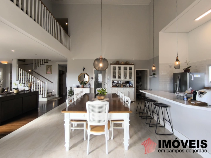 Imagem da galeria de fotos: Casa Residencial para Venda - Campos do Jordão, Jardim Montebelo - REF: CA0489