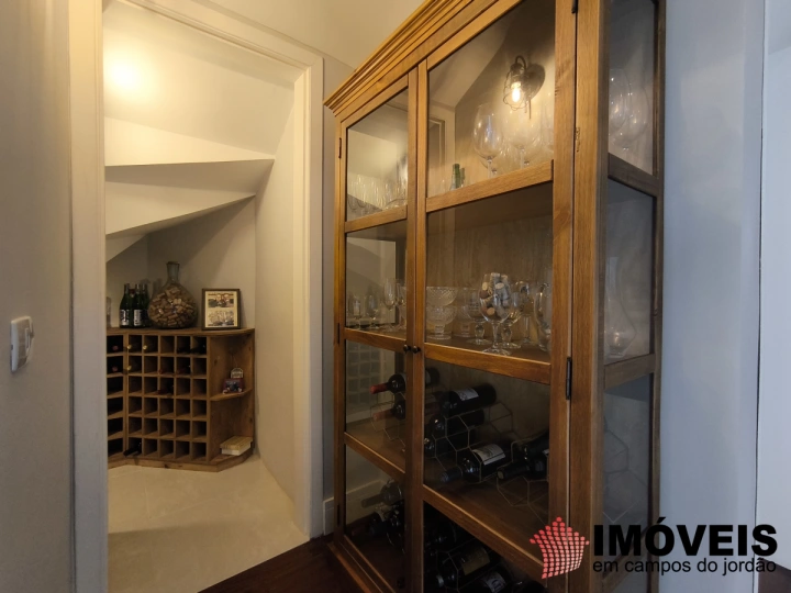 Imagem da galeria de fotos: Casa Residencial para Venda - Campos do Jordão, Jardim Montebelo - REF: CA0489