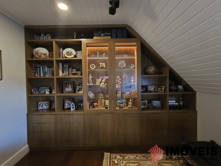 Imagem da galeria de fotos: Casa Residencial para Venda - Campos do Jordão, Jardim Montebelo - REF: CA0489